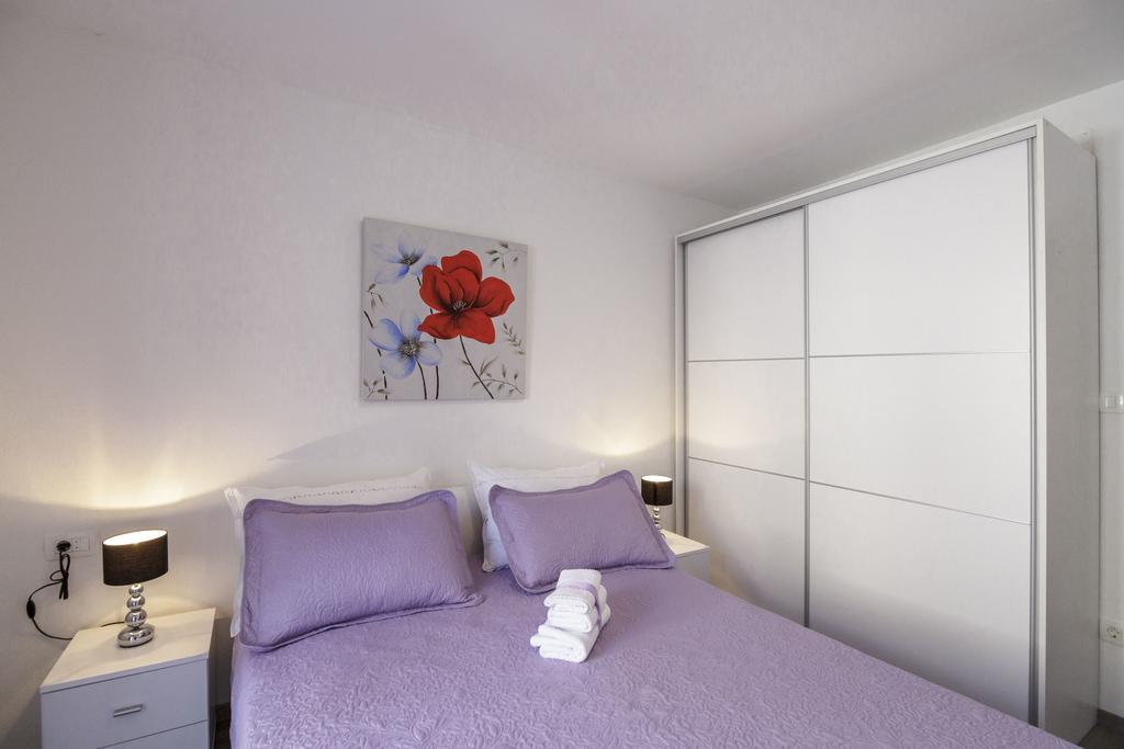 Apartman Jurica Komiza Bagian luar foto