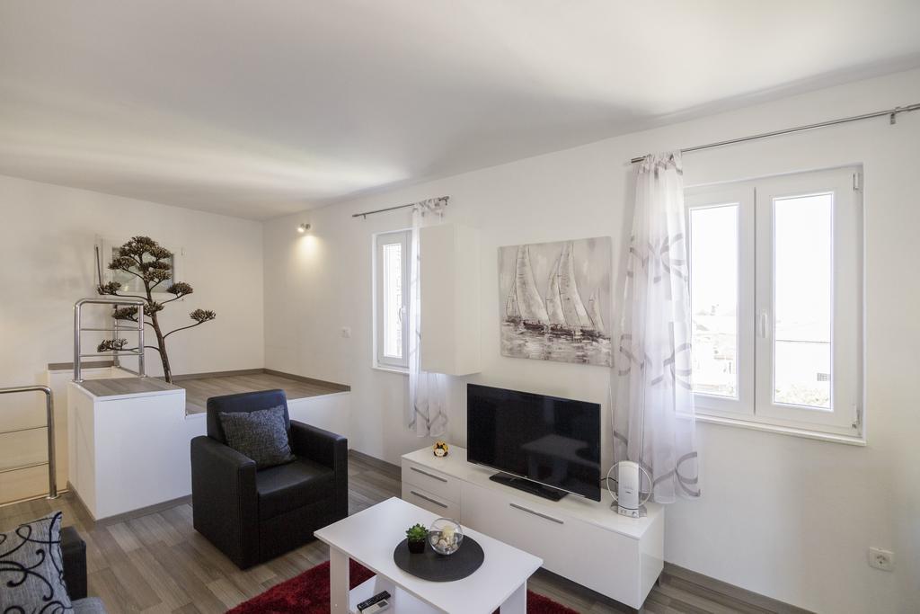 Apartman Jurica Komiza Bagian luar foto